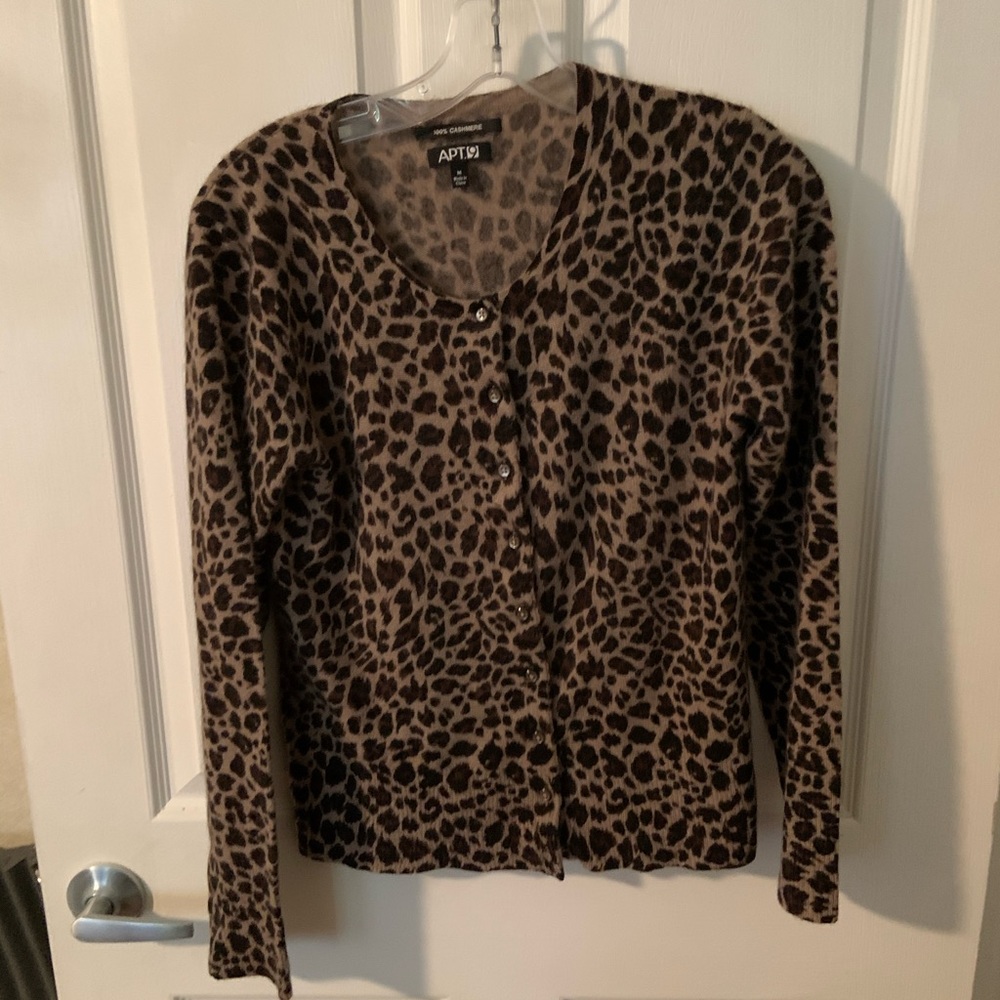 100% cashmere sweater